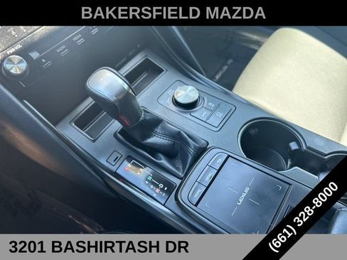 Used 2022 Lexus IS 300 RWD image 18