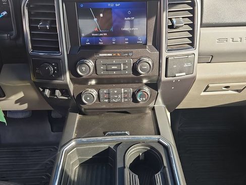 Used 2022 Ford F350 XLT w/ XLT Premium Package AWD/4WD image 15