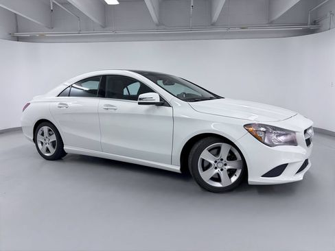 Used 2016 Mercedes-Benz CLA 250 4MATIC image 8