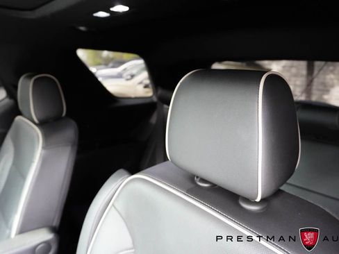 Used 2022 Chevrolet Traverse Premier w/ Redline Edition FWD image 47