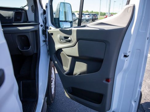 Used 2016 Ford Transit 350 XL image 22