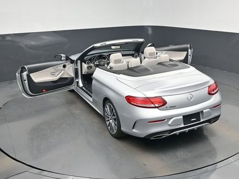 Used 2018 Mercedes-Benz C 300 Cabriolet image 30