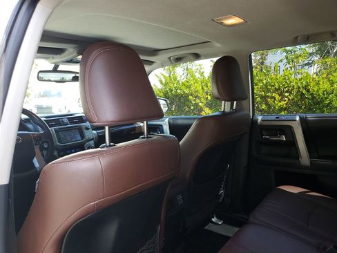 Used 2016 Toyota 4Runner Limited AWD/4WD image 13