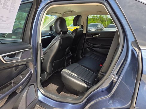 Used 2018 Ford Edge SEL w/ Equipment Group 201A AWD/4WD image 14