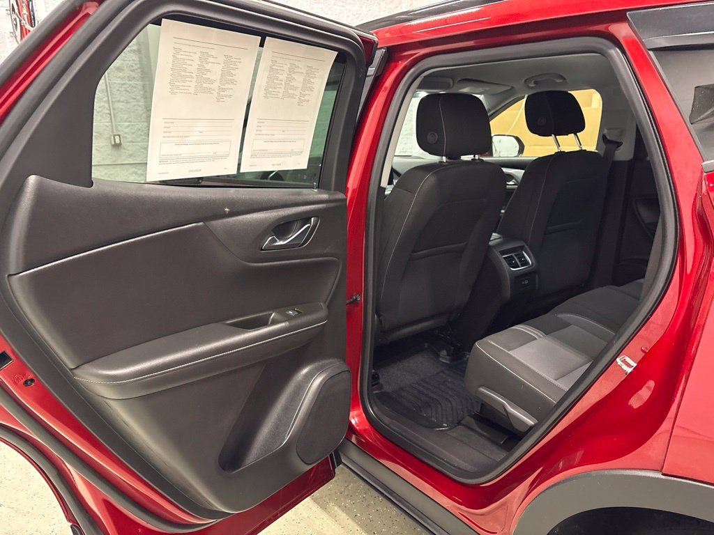 Used 2025 Chevrolet Blazer LT w/ Convenience Package AWD/4WD image 30