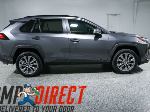 Used 2022 Toyota RAV4 XLE Premium FWD image 6