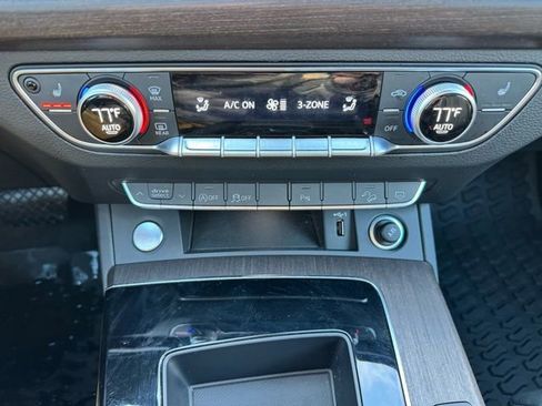 Certified 2025 Audi Q5 2.0T Premium image 24