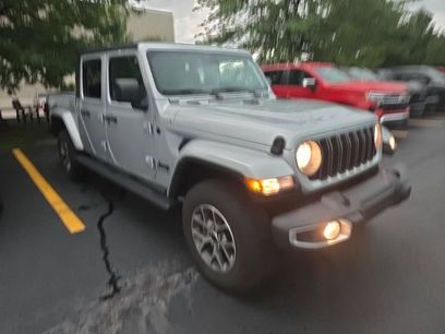Used 2024 Jeep Gladiator Sport