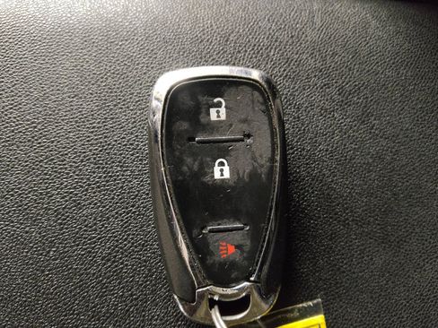 Used 2021 Chevrolet Equinox LS w/ LS Convenience Package FWD image 32