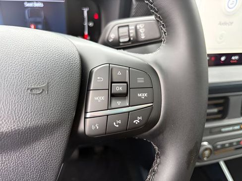 Used 2025 Ford Maverick XLT w/ XLT Luxury Package AWD/4WD image 18