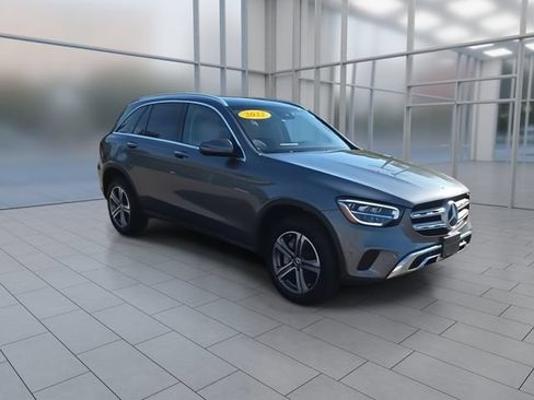 Used 2022 Mercedes-Benz GLC 300 4MATIC image 2