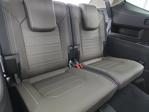 New 2026 Volkswagen Atlas SEL image 12