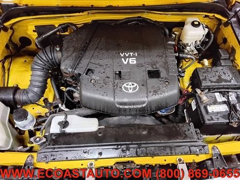 Used 2007 Toyota FJ Cruiser 4WD image 9