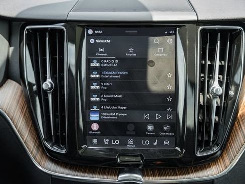 Certified 2023 Volvo XC60 B5 Plus w/ Climate Package AWD/4WD image 23