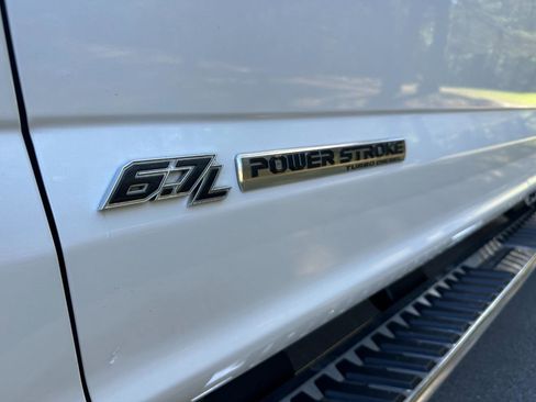 Used 2017 Ford F250 Lariat w/ Chrome Package image 50