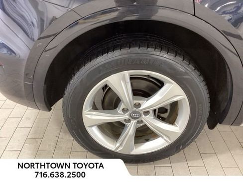 Used 2020 Audi Q5 Prestige AWD/4WD image 23