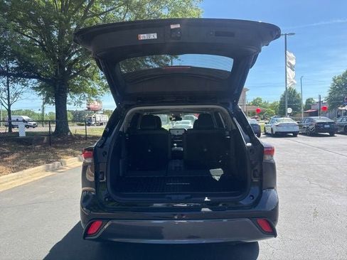 New 2026 Toyota Highlander Limited image 11