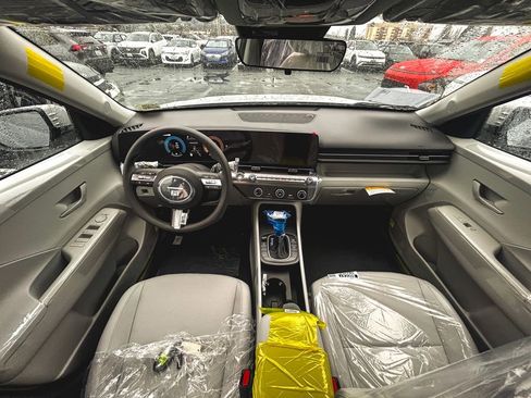 New 2026 Hyundai Kona SE image 16