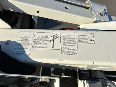 Used 2011 RAM 5500 2WD Regular Cab w/ ST Decor Group image 24