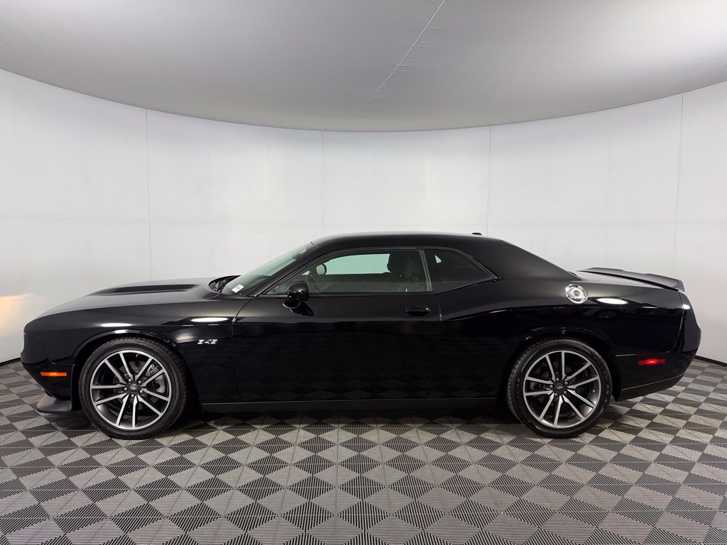 Certified 2023 Dodge Challenger R/T RWD image 6
