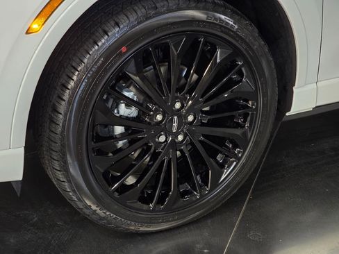 New 2026 Lincoln Corsair Premiere image 12