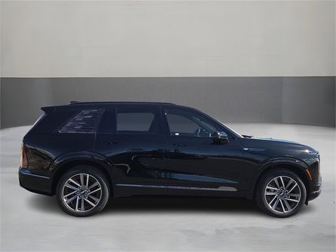 New 2026 Cadillac Vistiq Sport image 5