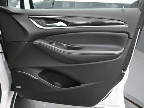 Used 2021 Buick Enclave Avenir w/ Avenir Technology Package FWD image 26