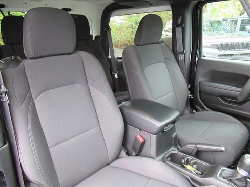 Certified 2023 Jeep Wrangler Sport S image 8