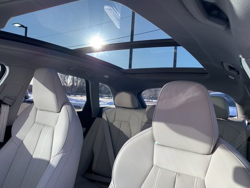 Certified 2025 Audi Q5 Premium Plus w/ Premium Plus image 12