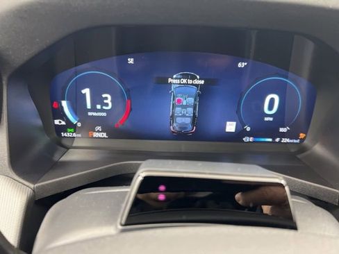 Used 2025 Ford Explorer ST-Line w/ Premium Package image 18