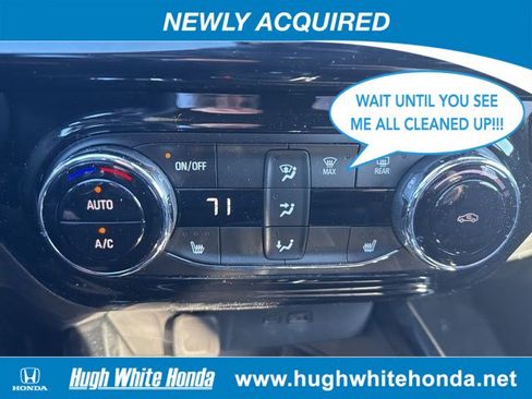 Used 2025 Chevrolet Trax RS w/ Sunroof Package image 9