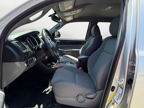 Used 2012 Toyota Tacoma 4x4 Double Cab w/ TRD Sport Pkg image 9
