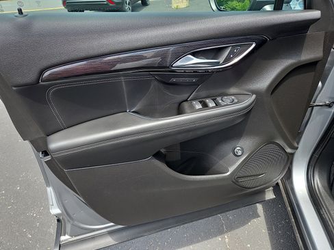 Used 2023 Buick Envision Essence AWD/4WD image 14