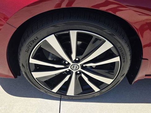 Used 2020 Nissan Altima 2.0 SR FWD image 9