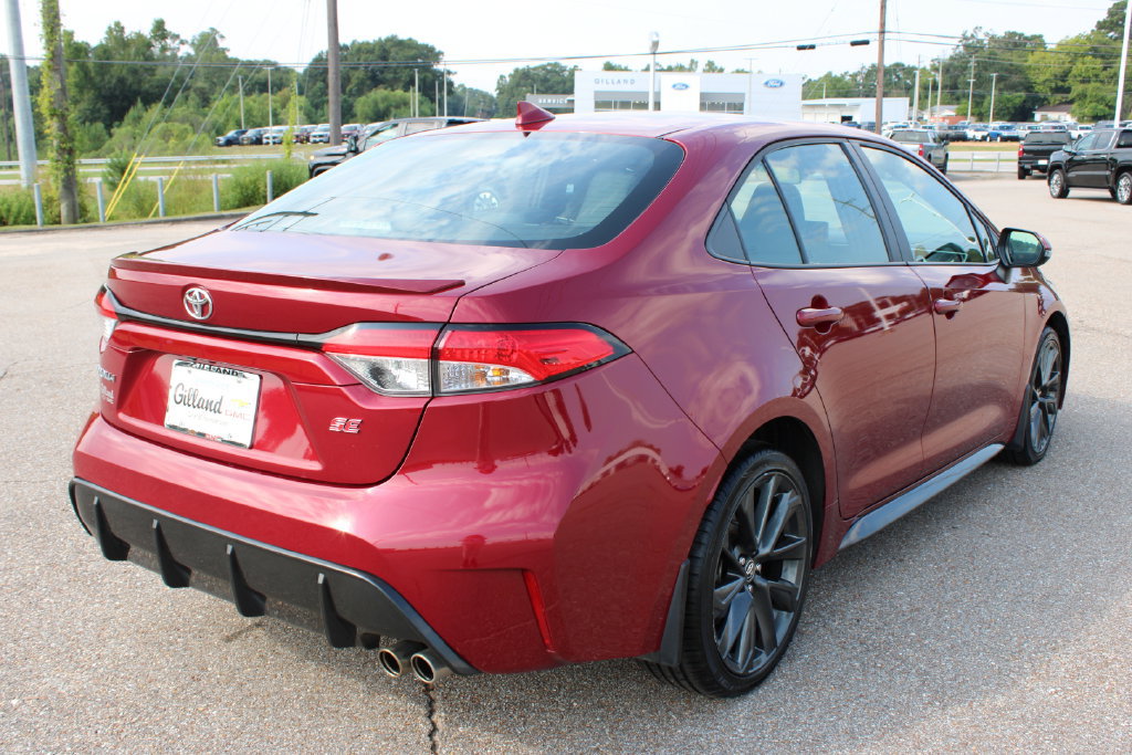 Used 2025 Toyota Corolla SE FWD image 4