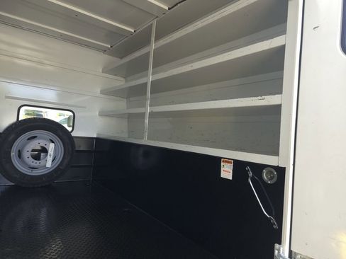 Used 2019 Ford F550 4x4 Regular Cab Super Duty image 13