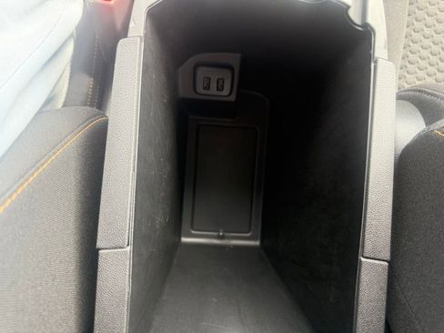 Used 2021 GMC Terrain SLE w/ Driver Convenience Package FWD image 27