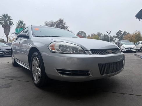 Used 2016 Chevrolet Impala LT image 3