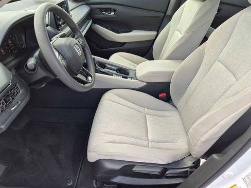 Certified 2023 Honda Accord LX image 18