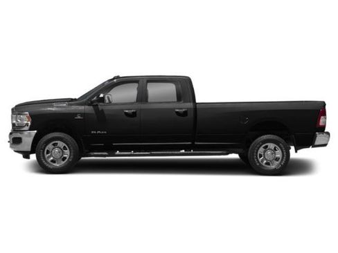 Used 2019 RAM 2500 Big Horn w/ Black Appearance Package image 3