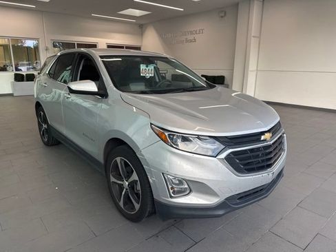 Used 2019 Chevrolet Equinox LT FWD image 1