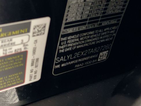 Used 2026 Land Rover Range Rover Velar Dynamic SE image 18