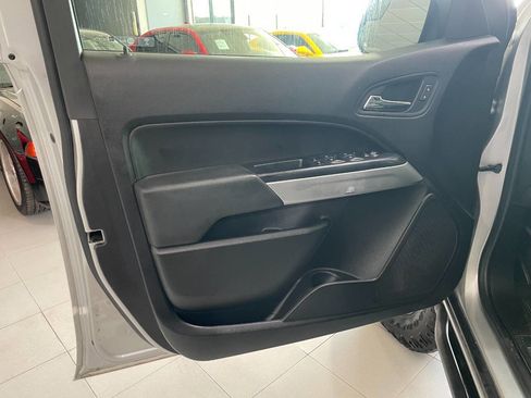 Used 2018 Chevrolet Colorado ZR2 image 17