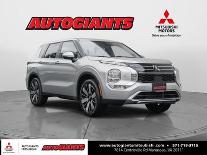 New 2025 Mitsubishi Outlander SE