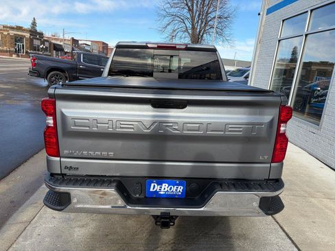 Used 2021 Chevrolet Silverado 1500 LT w/ Convenience Package II image 4