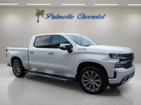 Used 2020 Chevrolet Silverado 1500 High Country w/ Technology Package AWD/4WD image 1