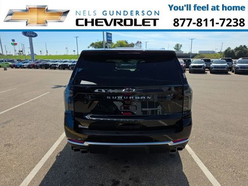 New 2026 Chevrolet Suburban High Country image 6