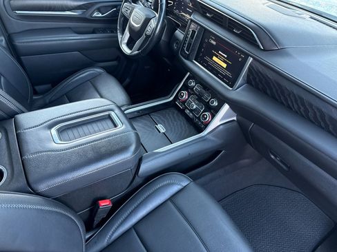 Used 2022 GMC Yukon Denali image 18