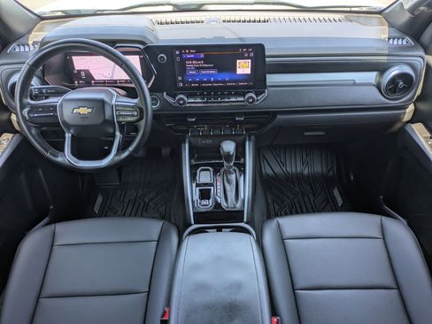 Used 2025 Chevrolet Colorado LT w/ LT Convenience Package RWD image 2