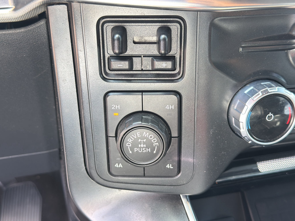 Used 2022 Ford F150 Raptor w/ Equipment Group 801A High AWD/4WD image 17